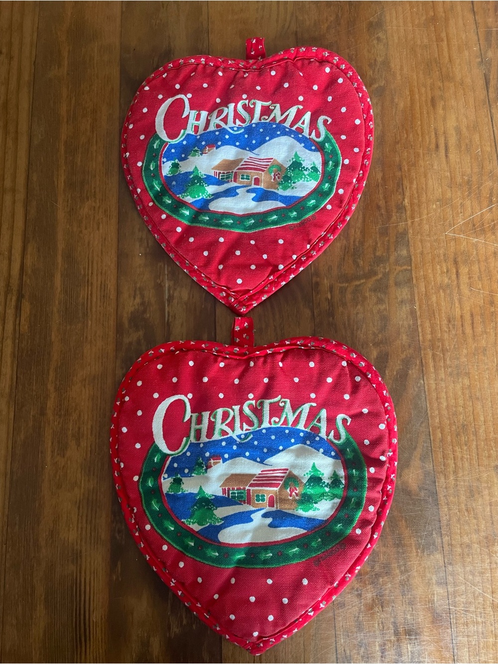 Vintage Christmas Heart Hanging Pot Holder Hot Pad Set- Holiday Home cottage